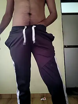 Snapshot of Collegeboywithbigweapan21 chatting on April 18, 2026, 8:18 am Collegeboywithbigweapan21 online show from April 18, 2026, 8:18 am