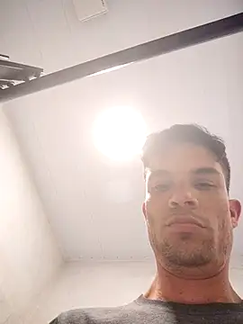 719610 online show from October 9, 2025, 3:04 am