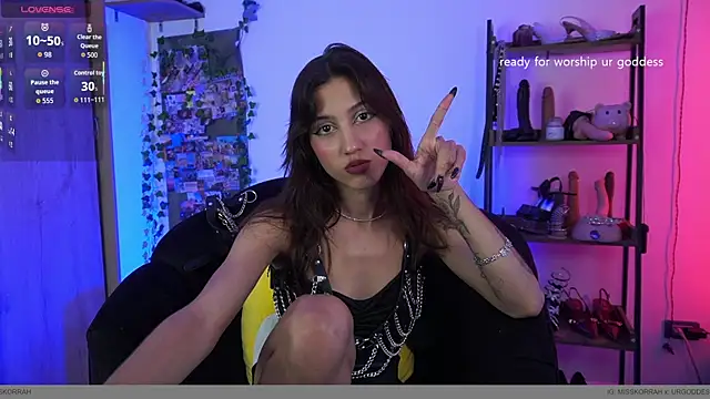 MissKorah online show from November 28, 2025, 8:33 pm