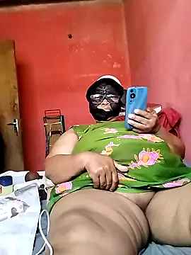 naughtygrannyXXX online show from September 22, 2025, 9:11 am