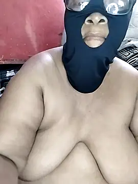 naughtygrannyXXX online show from November 12, 2025, 8:37 am