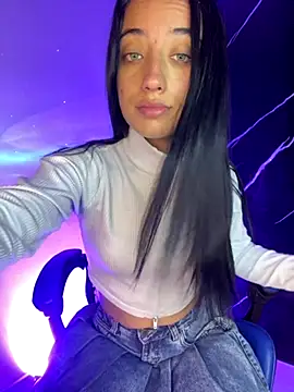 Ady 18 online show from October 31, 2025, 3:13 pm