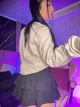 Ady 18 online show from April 10, 2026, 5:28 pm