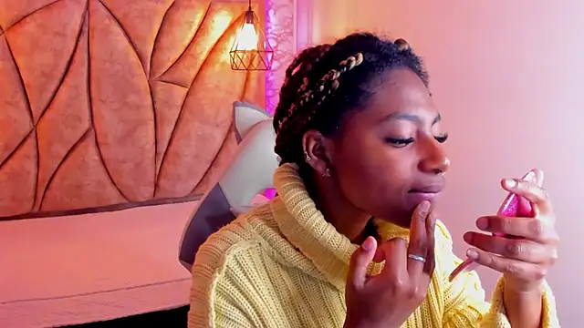 Queen perla  online show from January 16, 2025, 11:48 am