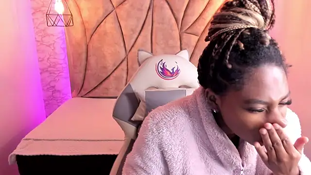 Queen perla  online show from January 21, 2025, 11:35 am