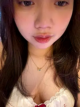 Hotellinh12 online show from October 2, 2025, 4:25 pm