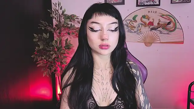 Snapshot of catipetite chatting on June 24, 2026, 8:30 pm catipetite online show from June 24, 2026, 8:30 pm