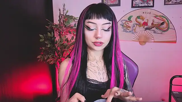 Snapshot of catipetite chatting on July 6, 2026, 2:41 am catipetite online show from July 6, 2026, 2:41 am