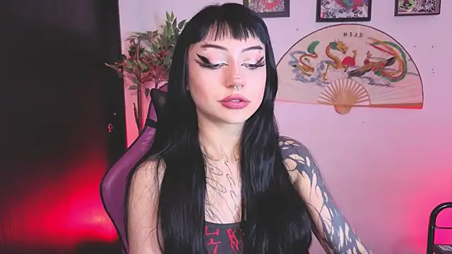 Snapshot of catipetite chatting on July 11, 2026, 12:30 pm catipetite online show from July 11, 2026, 12:30 pm