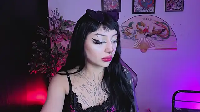 Snapshot of catipetite chatting on July 31, 2026, 7:30 am catipetite online show from July 31, 2026, 7:30 am