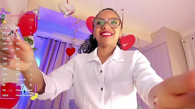 thais dreams online show from September 19, 2025, 1:23 pm