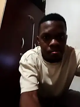 Uncletee112 online show from November 9, 2025, 9:57 pm