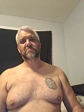 Snapshot of silkstroker6981 chatting on April 17, 2026, 3:20 am silkstroker6981 online show from April 17, 2026, 3:20 am