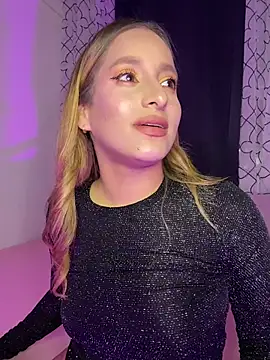 Agnescruzz online show from March 25, 2026, 2:06 am