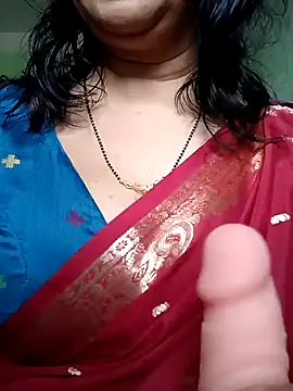 Snapshot of Rosy-B chatting on December 20, 2024, 9:43 am Rosy-B online show from December 20, 2024, 9:43 am