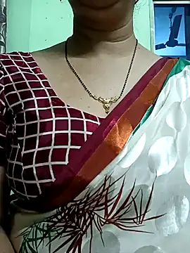 Snapshot of Rosy-B chatting on December 30, 2024, 12:54 am Rosy-B online show from December 30, 2024, 12:54 am