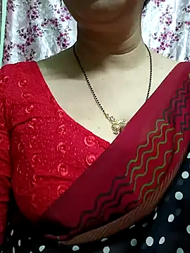 Snapshot of Rosy-B chatting on January 10, 2025, 12:49 am Rosy-B online show from January 10, 2025, 12:49 am