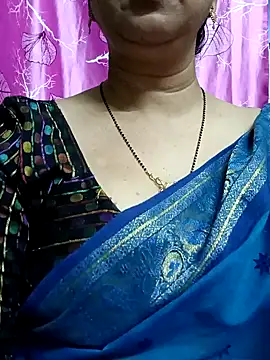 Snapshot of Rosy-B chatting on January 16, 2025, 6:27 pm Rosy-B online show from January 16, 2025, 6:27 pm