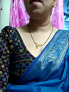 Snapshot of Rosy-B chatting on February 20, 2025, 12:30 am Rosy-B online show from February 20, 2025, 12:30 am