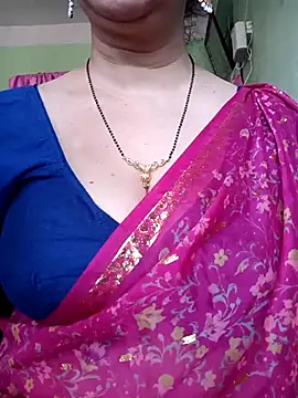 Snapshot of Rosy-B chatting on March 1, 2025, 10:13 am Rosy-B online show from March 1, 2025, 10:13 am