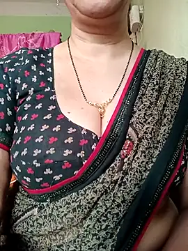 Snapshot of Rosy-B chatting on March 7, 2025, 1:09 am Rosy-B online show from March 7, 2025, 1:09 am