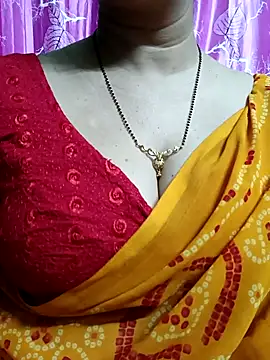 Snapshot of Rosy-B chatting on March 8, 2025, 9:51 pm Rosy-B online show from March 8, 2025, 9:51 pm