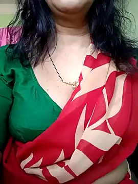 Snapshot of Rosy-B chatting on March 12, 2025, 9:55 am Rosy-B online show from March 12, 2025, 9:55 am