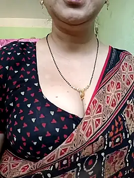 Snapshot of Rosy-B chatting on March 18, 2025, 9:42 am Rosy-B online show from March 18, 2025, 9:42 am