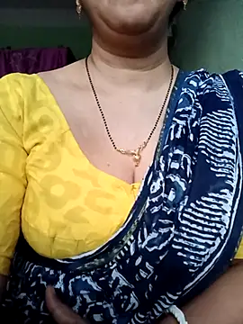 Snapshot of Rosy-B chatting on March 22, 2025, 12:39 am Rosy-B online show from March 22, 2025, 12:39 am