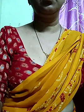 Snapshot of Rosy-B chatting on September 9, 2025, 9:25 pm Rosy-B online show from September 9, 2025, 9:25 pm