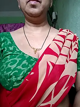 Snapshot of Rosy-B chatting on September 14, 2025, 12:21 am Rosy-B online show from September 14, 2025, 12:21 am