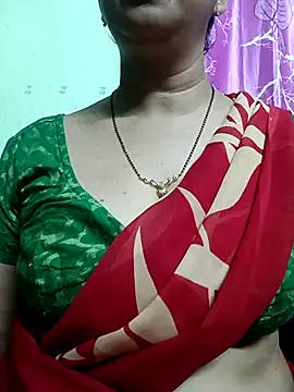 Snapshot of Rosy-B chatting on September 24, 2025, 9:40 pm Rosy-B online show from September 24, 2025, 9:40 pm