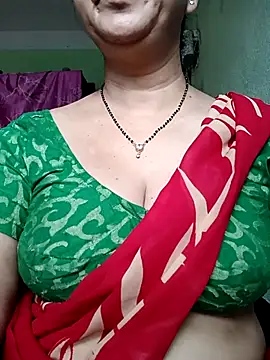 Snapshot of Rosy-B chatting on October 11, 2025, 12:32 am Rosy-B online show from October 11, 2025, 12:32 am