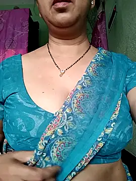 Snapshot of Rosy-B chatting on October 14, 2025, 12:33 am Rosy-B online show from October 14, 2025, 12:33 am