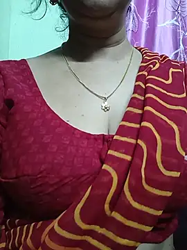 Rosy-B online show from August 3, 2026, 9:51 pm