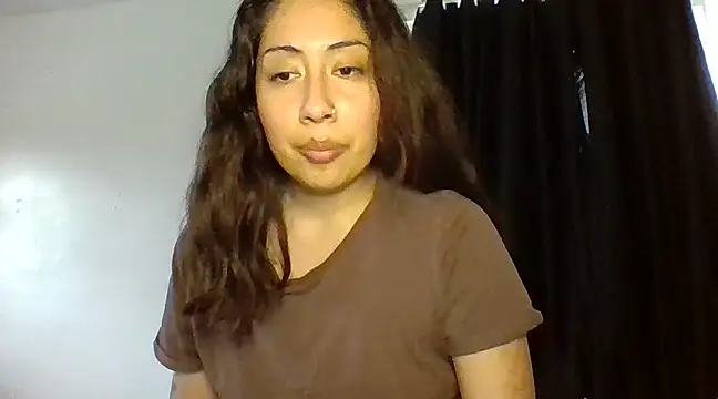 LorenaAnderson online show from February 15, 2025, 4:01 pm