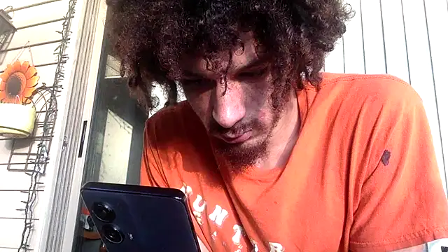 Clearlytothepoint420 online show from October 19, 2025, 1:01 pm