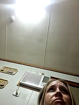 Snapshot of Off_the_Lesh chatting on June 26, 2026, 4:22 pm Off the Lesh online show from June 26, 2026, 4:22 pm