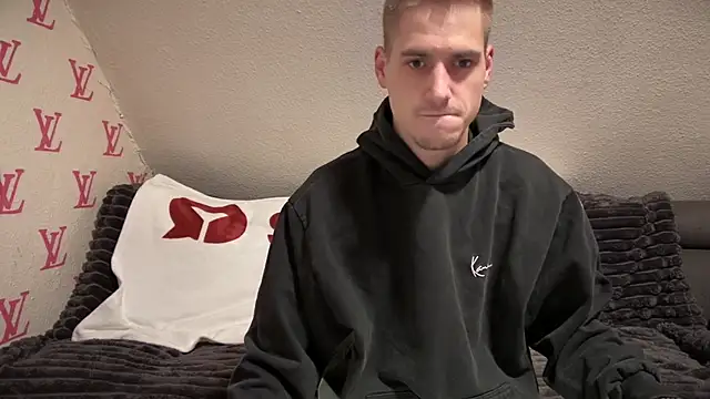 Cookieboy88 online show from January 19, 2025, 5:18 pm