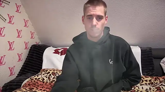 Cookieboy88 online show from January 20, 2025, 8:40 pm