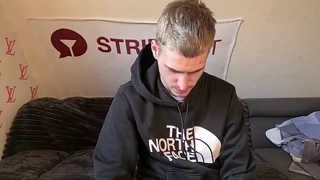 Cookieboy88 online show from March 6, 2025, 3:35 pm