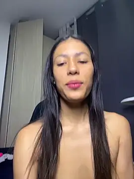 Snapshot of Valentinabaker chatting on May 22, 2026, 6:09 am Valentinabaker online show from May 22, 2026, 6:09 am