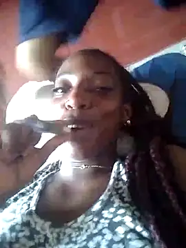 Snapshot of spicycouplex chatting on April 29, 2026, 8:04 pm spicycouplex online show from April 29, 2026, 8:04 pm