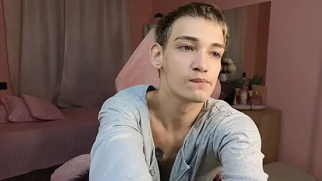 Nick Win online show from October 28, 2025, 5:59 pm