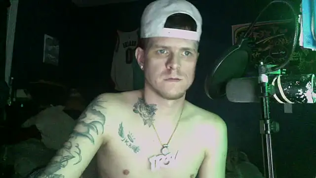 Snapshot of traejddd chatting on April 3, 2026, 6:00 am traejddd online show from April 3, 2026, 6:00 am