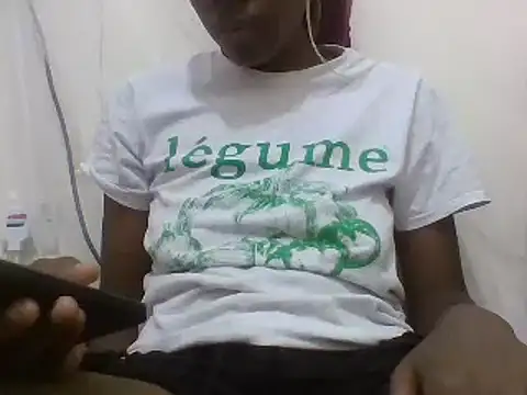 Snapshot of Ebony_maffin chatting on December 10, 2024, 11:00 am Ebony maffin online show from December 10, 2024, 11:00 am