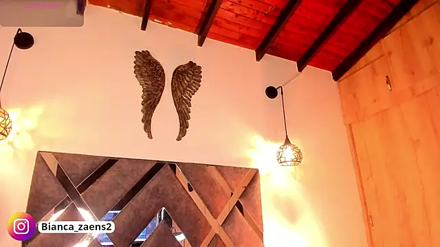 Snapshot of Bianca_zaens2 chatting on March 7, 2025, 11:51 am Bianca zaens2 online show from March 7, 2025, 11:51 am