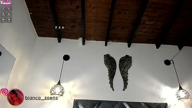 Snapshot of Bianca_zaens2 chatting on November 30, 2025, 9:35 am Bianca zaens2 online show from November 30, 2025, 9:35 am