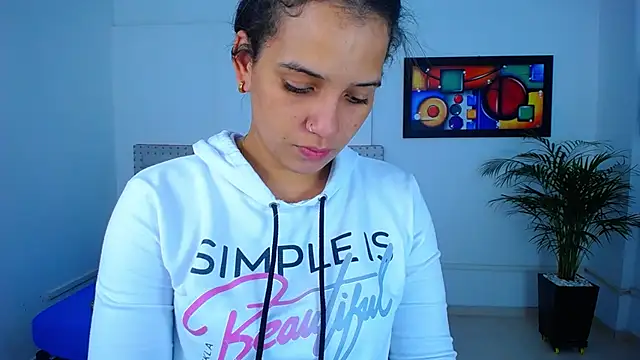 Chiqui milk  online show from January 23, 2025, 7:18 pm