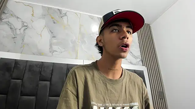 dikey 62 online show from February 14, 2025, 8:37 pm